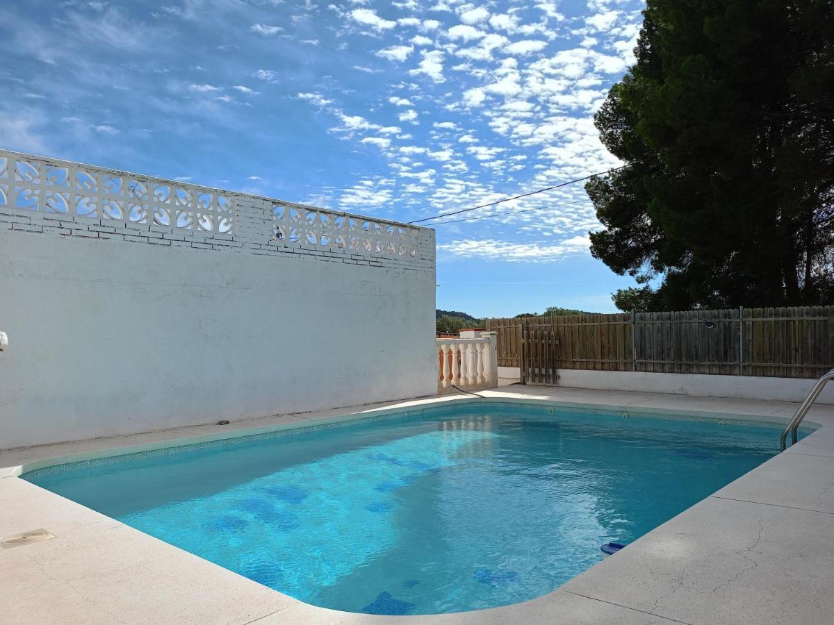 Vakantiehuis Large Yard, Large Lawn, Independent Lliria